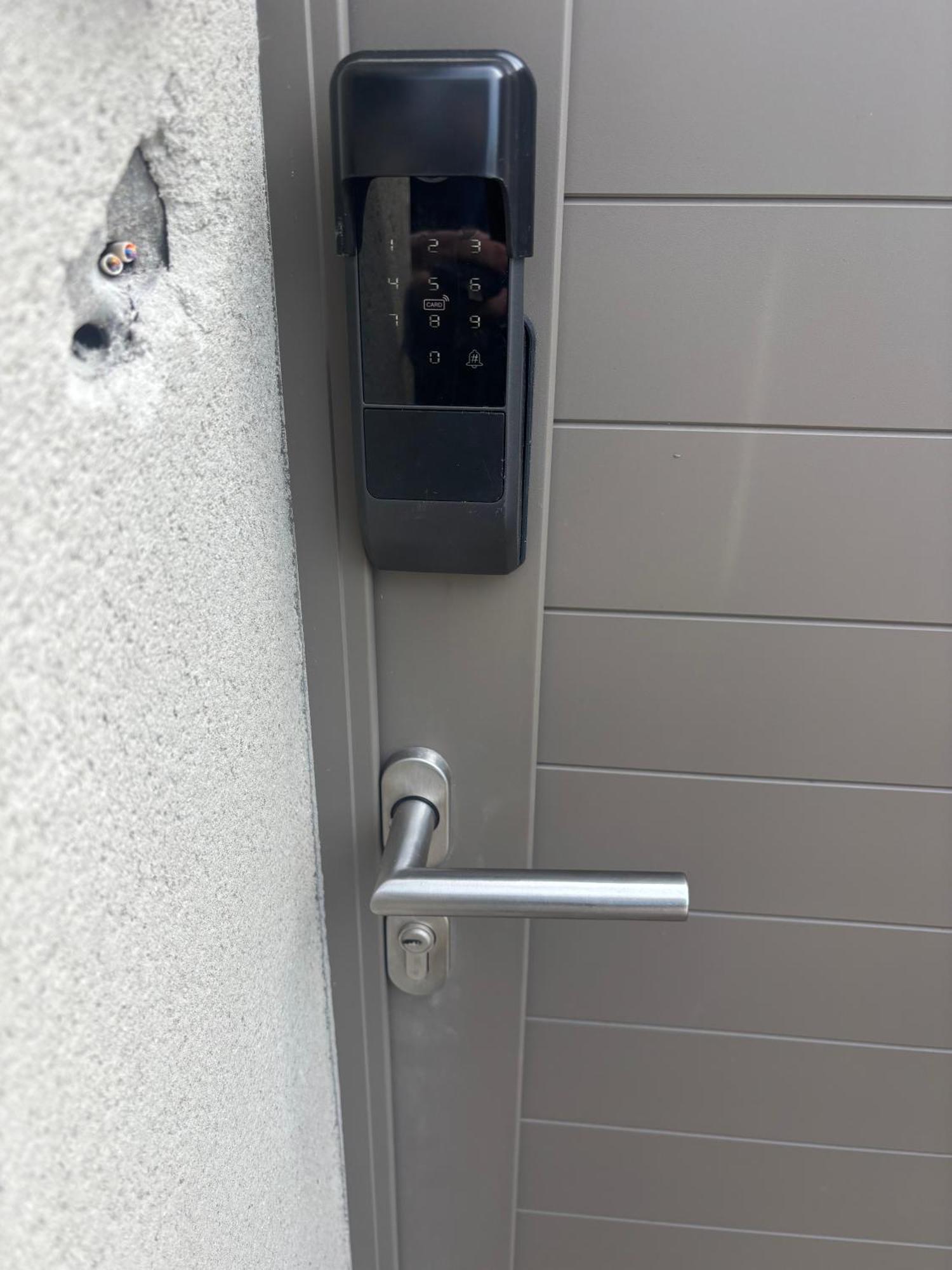 Chambre Privee Climatisee Avec Salle De Bains Partagee-Le Sapin Genay (Rhone) Zewnętrze zdjęcie